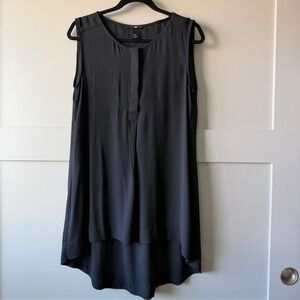 H&M Sleeveless Blouse Womens‎ 12 Black High Low Hidden Placket Pleated Back